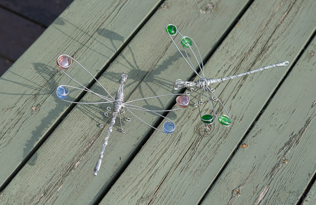 Dragonfly wire decoration