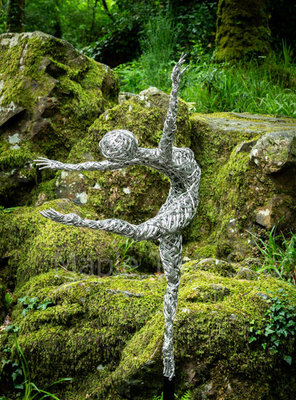 Wire Sculpture - Rebecca - Ballerina